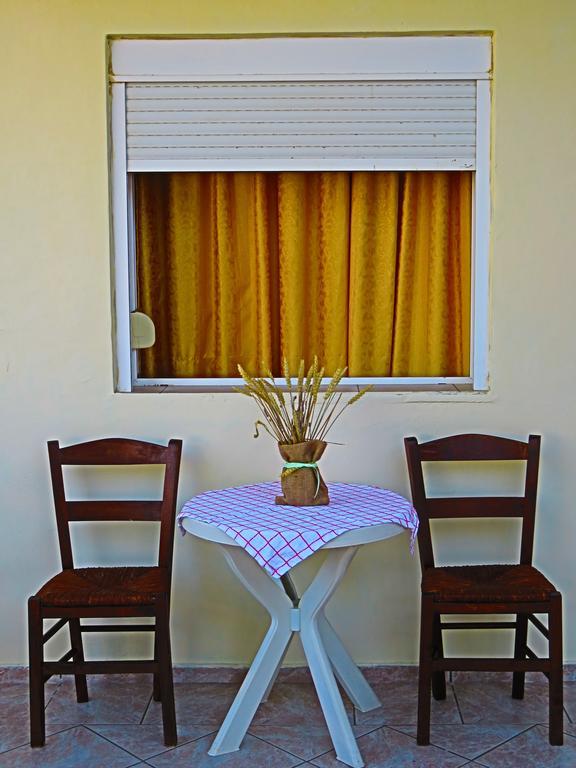 Frosso'S Sea Apartments Kokkini Hani Екстер'єр фото