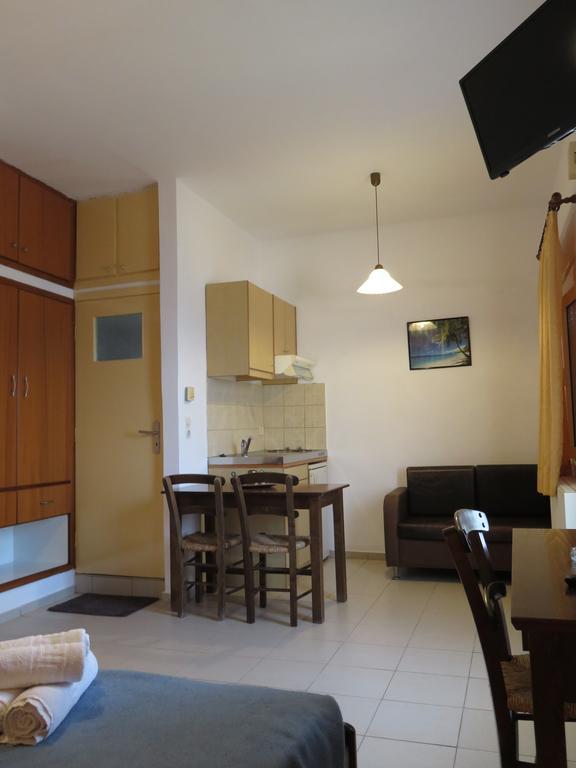 Frosso'S Sea Apartments Kokkini Hani Екстер'єр фото