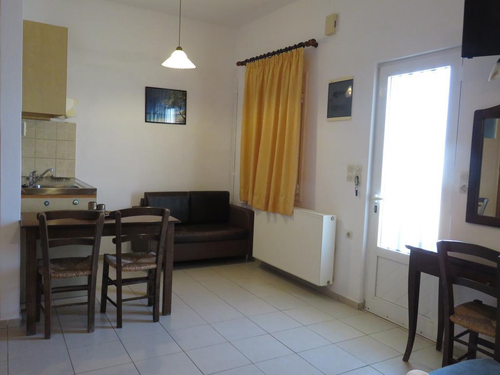 Frosso'S Sea Apartments Kokkini Hani Екстер'єр фото
